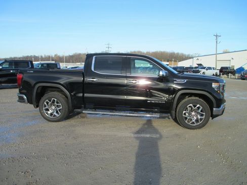 New 2026 GMC Sierra 1500 SLT w/ SLT Premium Plus Package image 3