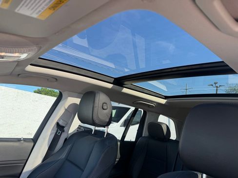 Used 2024 Mercedes-Benz GLS 450 4MATIC image 28