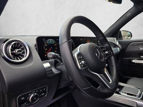 Used 2020 Mercedes-Benz GLB 250 image 10