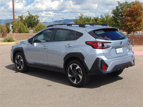 Used 2024 Subaru Crosstrek 2.5i Limited w/ Crosstrek Mirror Package image 6