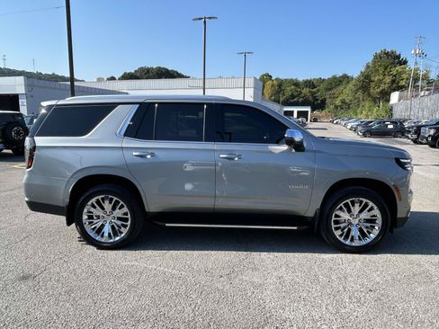 Used 2025 Chevrolet Tahoe Premier AWD/4WD image 8