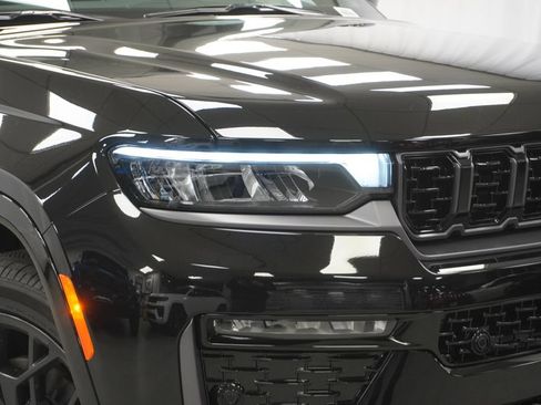 New 2026 Jeep Grand Cherokee Summit w/ Obsidian Package AWD/4WD image 5
