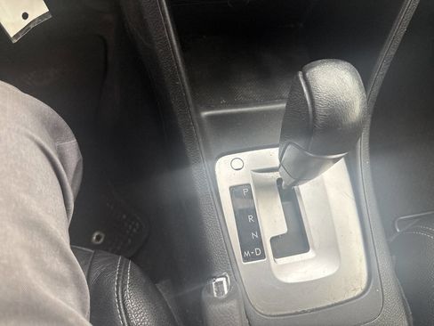 Used 2012 Subaru Impreza 2.0i Limited image 15