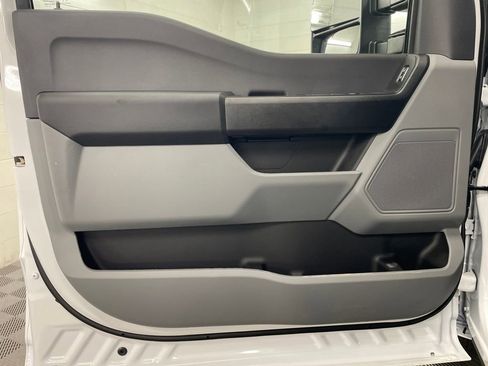 New 2026 Ford F250 XL w/ XL Chrome Package image 15