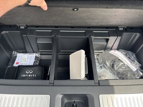 Used 2023 INFINITI QX60 Sensory w/ Cargo Package image 78