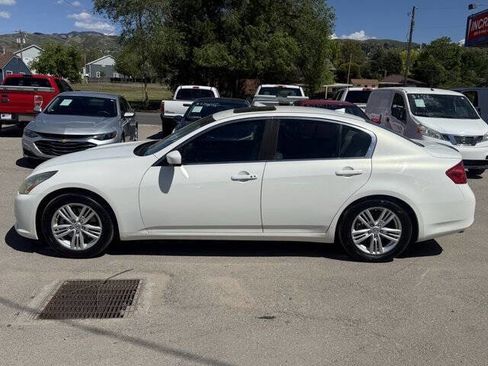 Used 2011 INFINITI G37 Journey w/ Premium Pkg RWD image 7