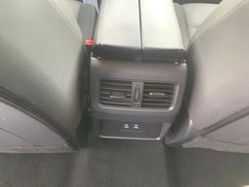 Used 2025 Nissan Rogue SV AWD/4WD image 25