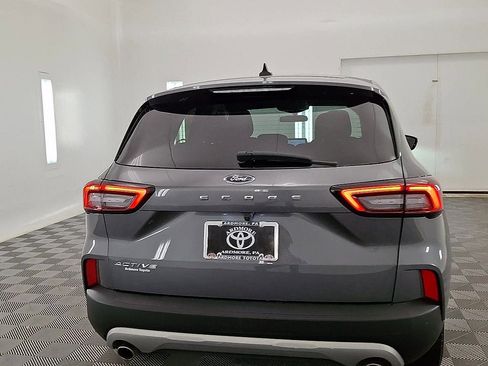 Used 2024 Ford Escape Active image 3