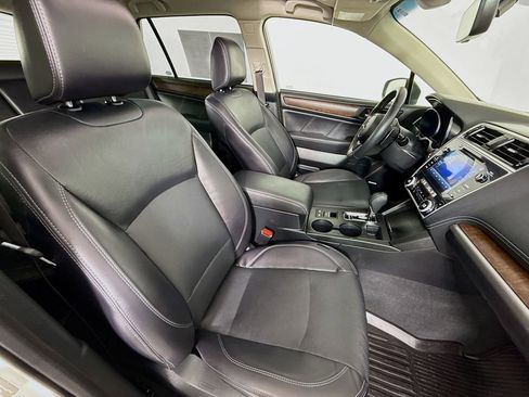 Used 2018 Subaru Outback 2.5i Limited AWD/4WD image 34
