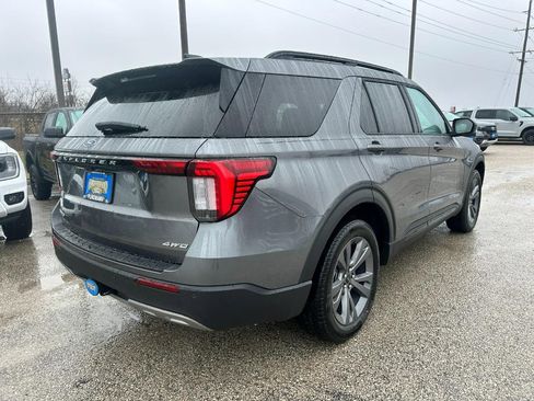 New 2026 Ford Explorer Active w/ Active Comfort Package image 3