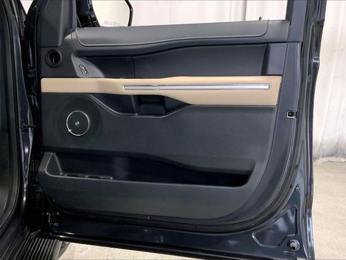 Used 2024 Ford Expedition Max Limited image 26