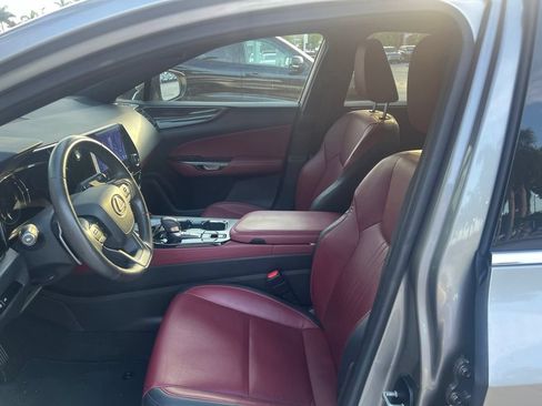 Certified 2024 Lexus NX 250 FWD w/ Towing Package (2000 Lbs) image 4