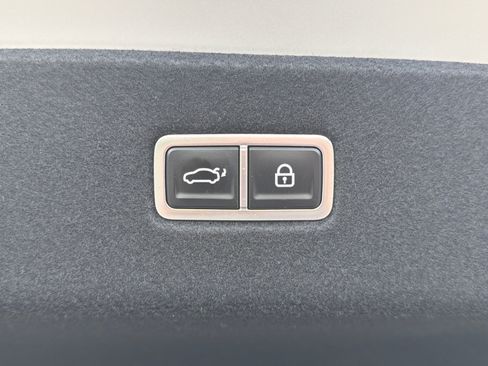 Certified 2024 Hyundai Ioniq 6 Limited RWD image 19