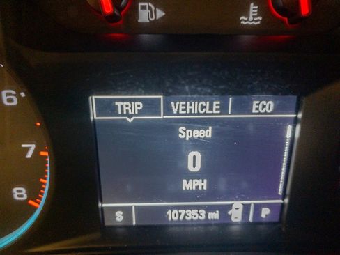 Used 2017 Chevrolet Malibu LT image 15