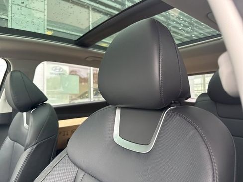 New 2025 Hyundai Tucson Limited image 21