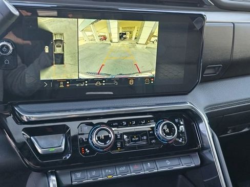 New 2025 GMC Sierra 2500 Denali w/ Denali Reserve Package image 30