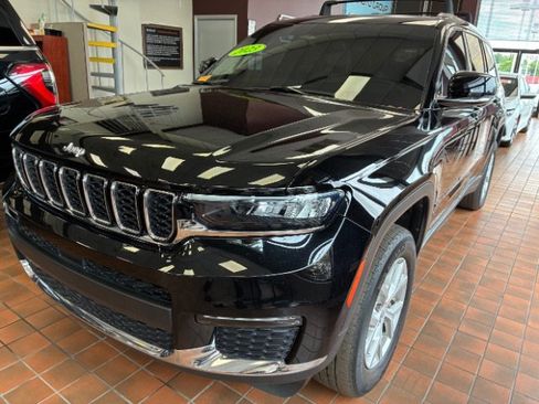 Used 2023 Jeep Grand Cherokee L Limited AWD/4WD image 8