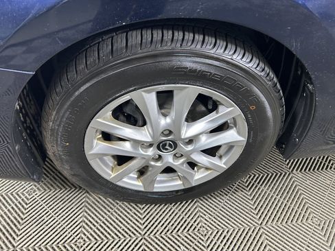 Used 2015 MAZDA MAZDA3 i Touring image 9