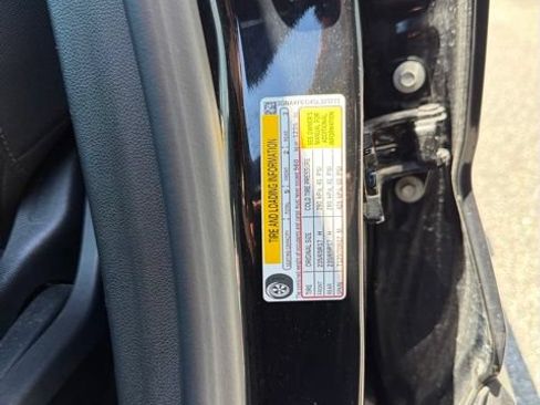 Used 2025 Chevrolet Equinox LT AWD/4WD image 27