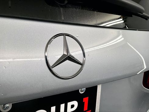 Used 2025 Mercedes-Benz GLB 250 4MATIC image 29