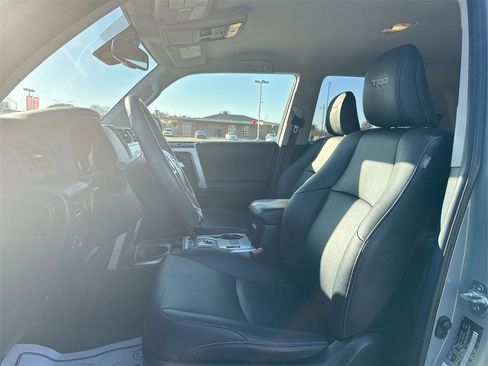 Used 2022 Toyota 4Runner TRD Sport image 13