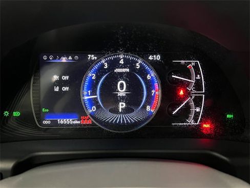 Certified 2024 Lexus ES 350 w/ Premium Package image 18