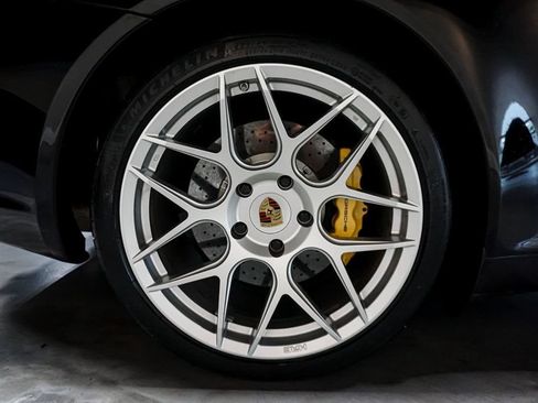 Used 2005 Porsche 911 Carrera S RWD image 45