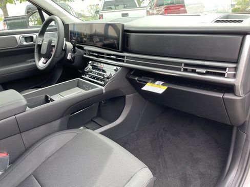 New 2025 Hyundai Santa Fe SE image 28