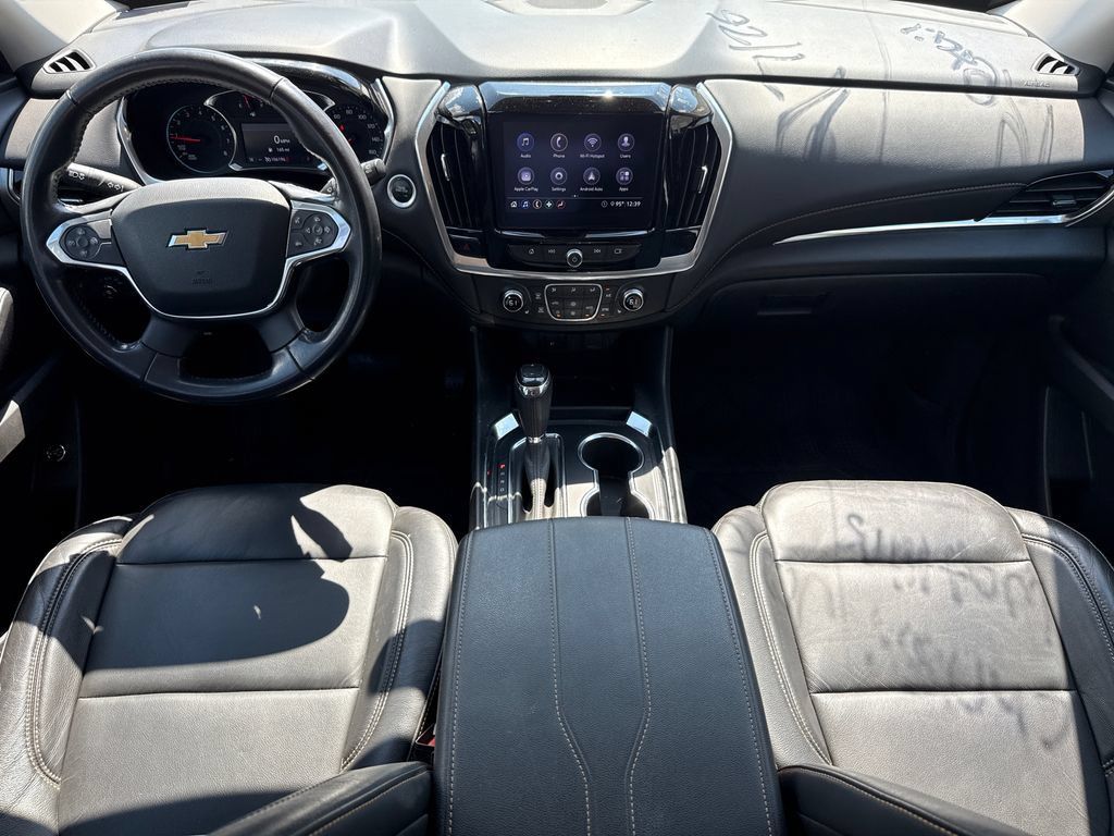 Used 2020 Chevrolet Traverse LT FWD image 10