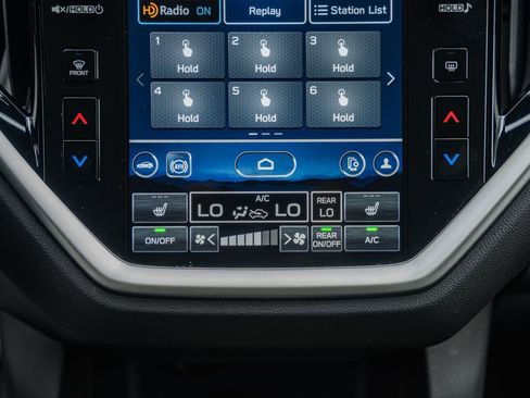 Used 2023 Subaru Ascent Limited image 23