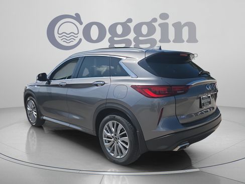 Used 2023 INFINITI QX50 Luxe AWD/4WD image 3