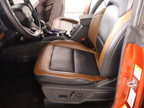 Used 2024 Ford Bronco Outer Banks image 14