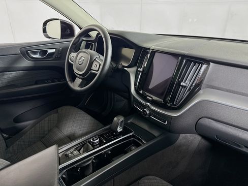 Used 2023 Volvo XC60 B5 Core AWD/4WD image 28