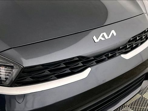 Used 2022 Kia Forte LXS image 29