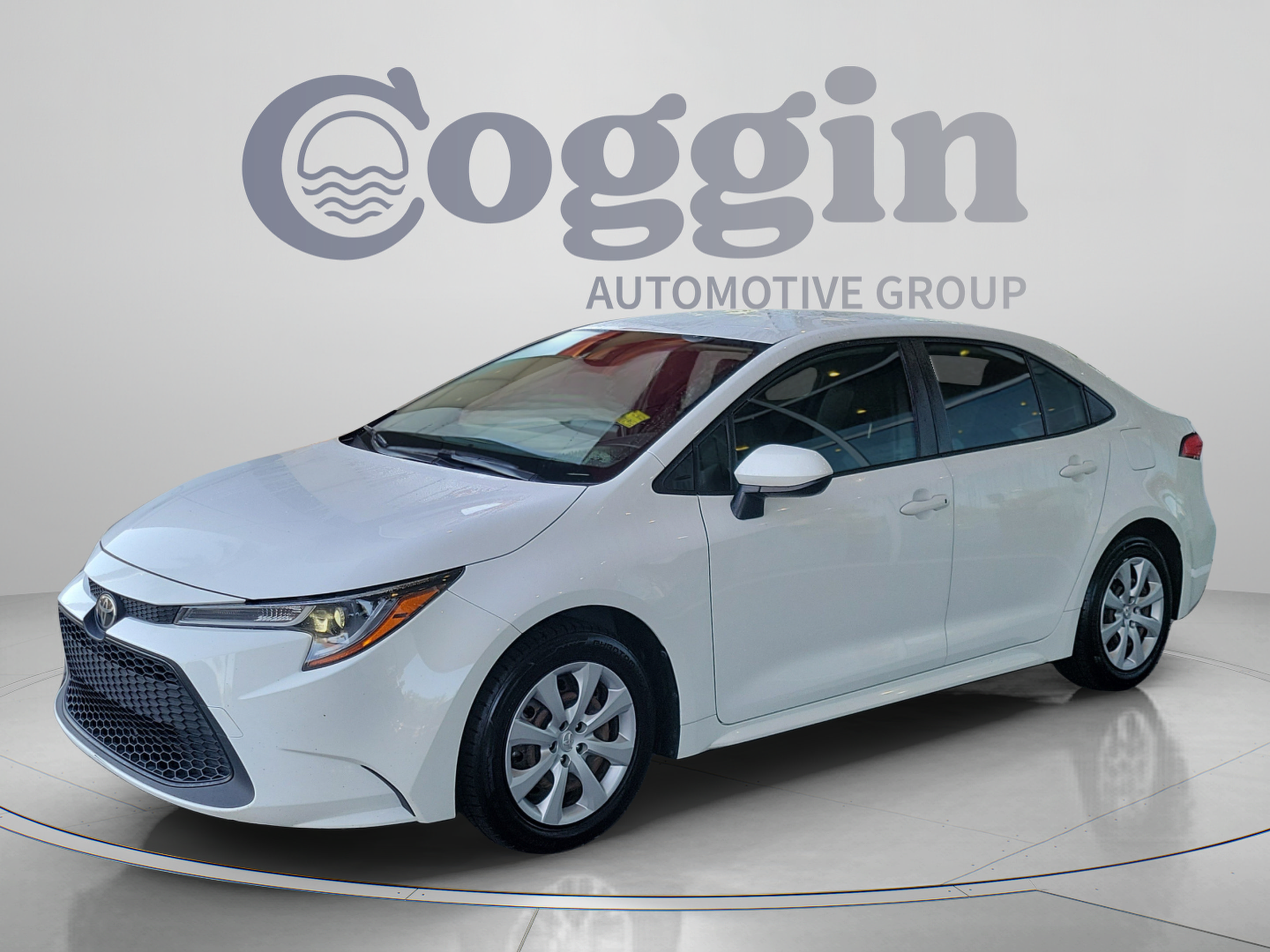 Used 2020 Toyota Corolla LE FWD image 1