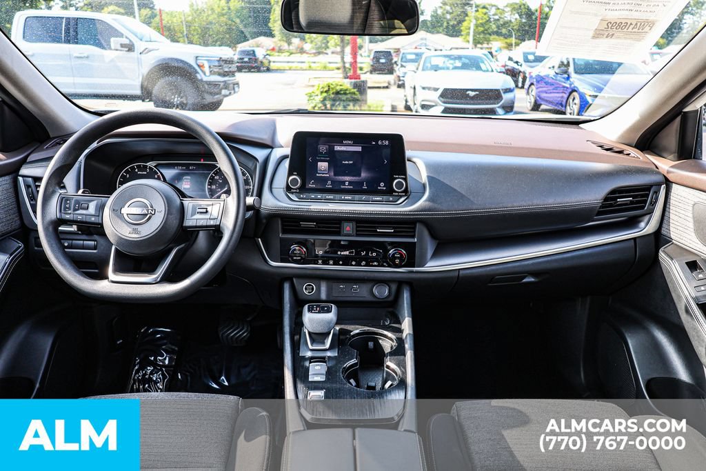 Used 2023 Nissan Rogue SV FWD image 27
