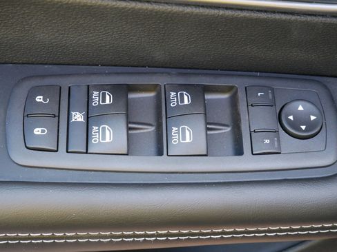 New 2026 Chrysler Pacifica Select w/ S Appearance Package FWD image 13
