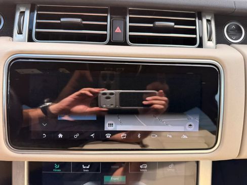 Used 2019 Land Rover Range Rover HSE AWD/4WD image 15