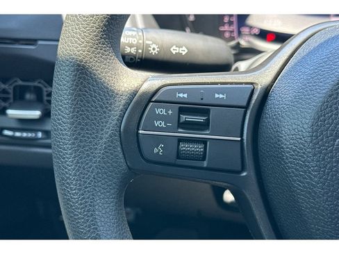 Certified 2025 Honda Accord SE image 34