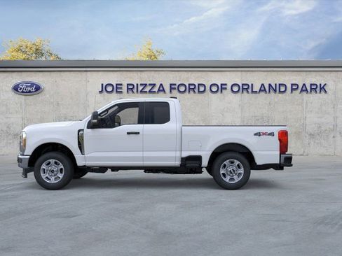 New 2026 Ford F250 XLT image 3