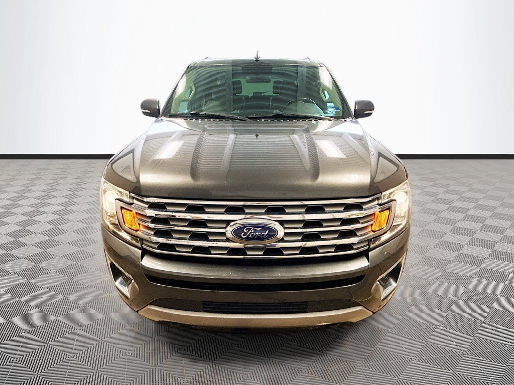 Used 2019 Ford Expedition Limited AWD/4WD image 2