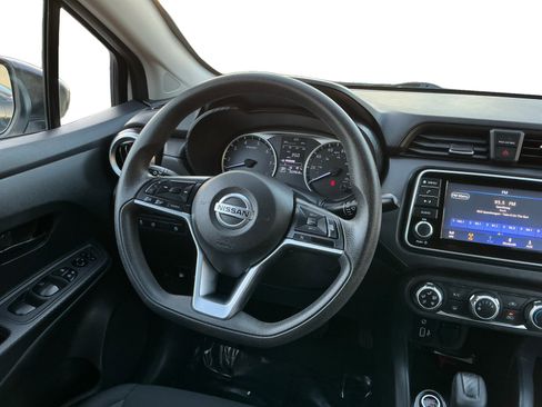Used 2020 Nissan Versa S image 10