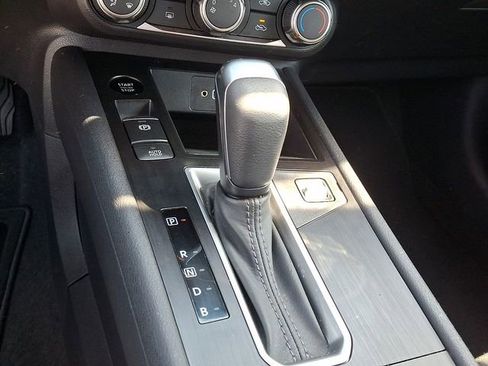 Certified 2025 Nissan Kicks S image 15