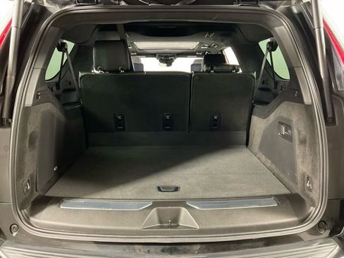 Used 2024 Cadillac Escalade ESV V w/ LPO, ONYX Package image 32