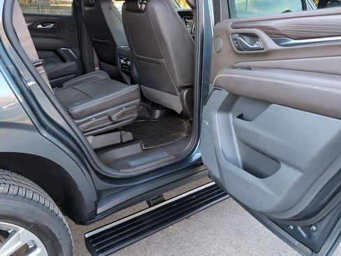 Used 2021 GMC Yukon Denali w/ Denali Ultimate Package AWD/4WD image 6