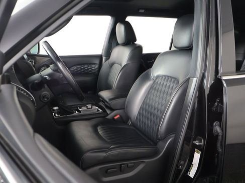Used 2024 INFINITI QX80 Sensory AWD/4WD image 33