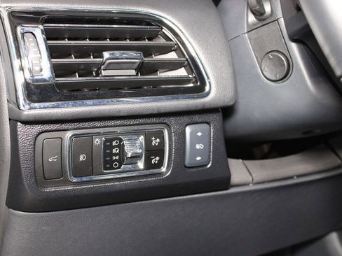 Used 2024 Lincoln Navigator Reserve image 10