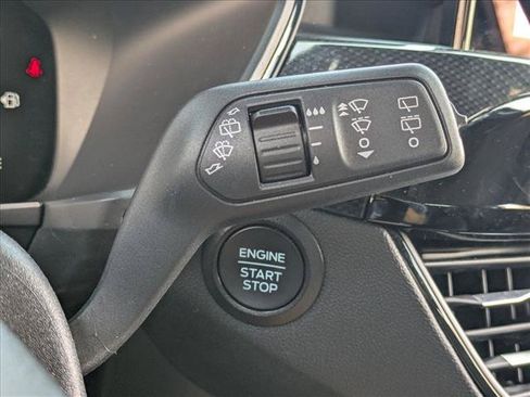 Used 2025 Ford Escape ST-Line FWD image 14
