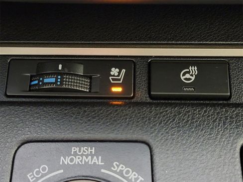 Used 2016 Lexus ES 350 w/ Premium Package w/Wood Trim image 5