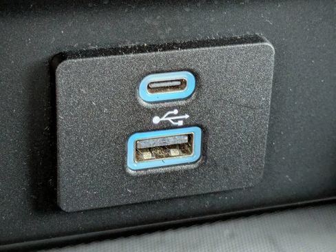Used 2022 Ford F150 XLT AWD/4WD image 22